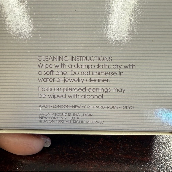 Avon “Color Disc”  Gold and Orange Dangle clip  Earrings NIB 1992 vintage - Picture 2 of 5